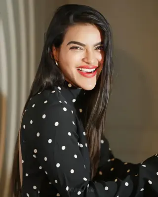 Unika Ray